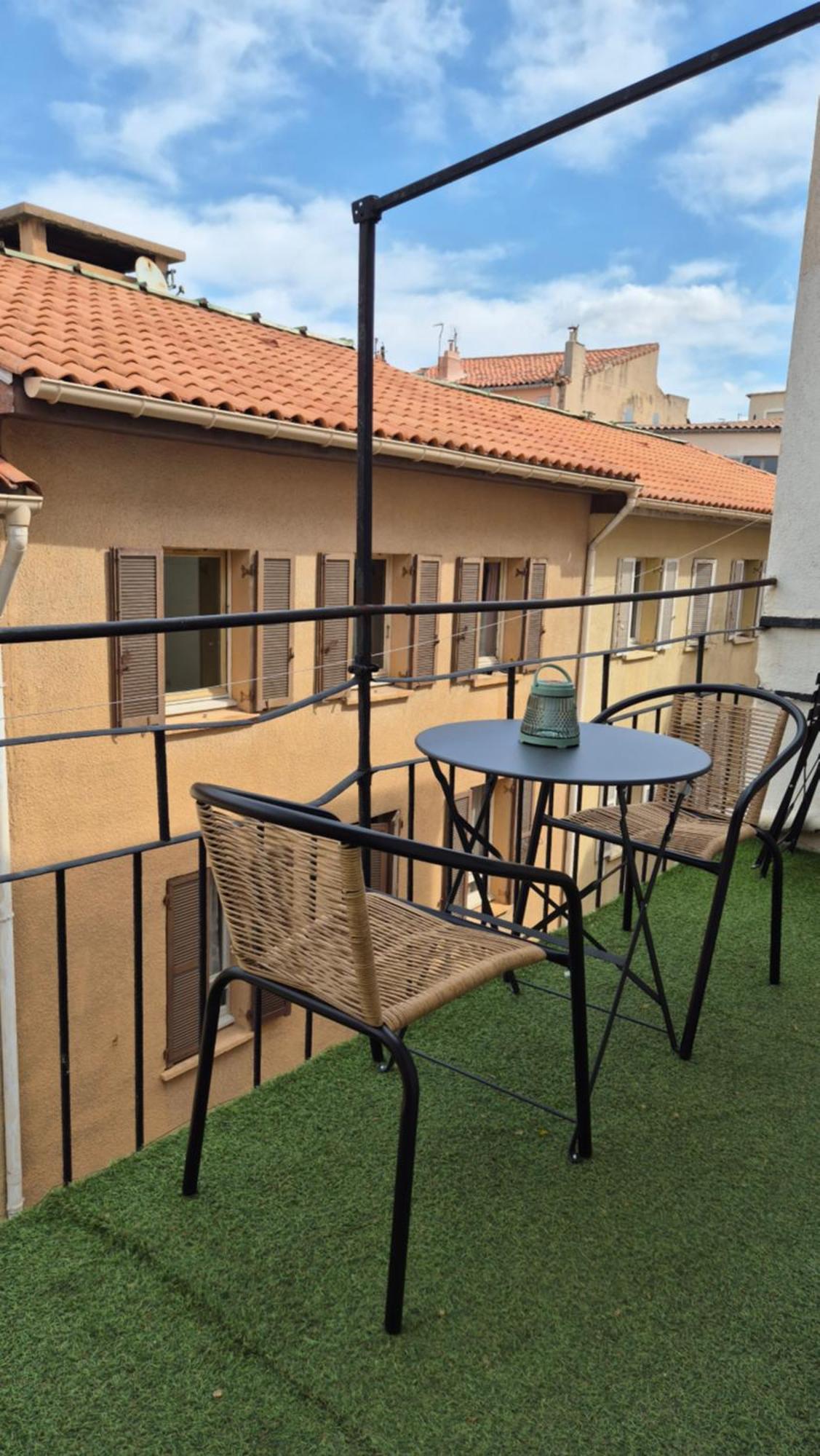 Au Coeur Du Panier Avec Terrasse 2 A 4 Personnes Climatisation Marselha Exterior foto